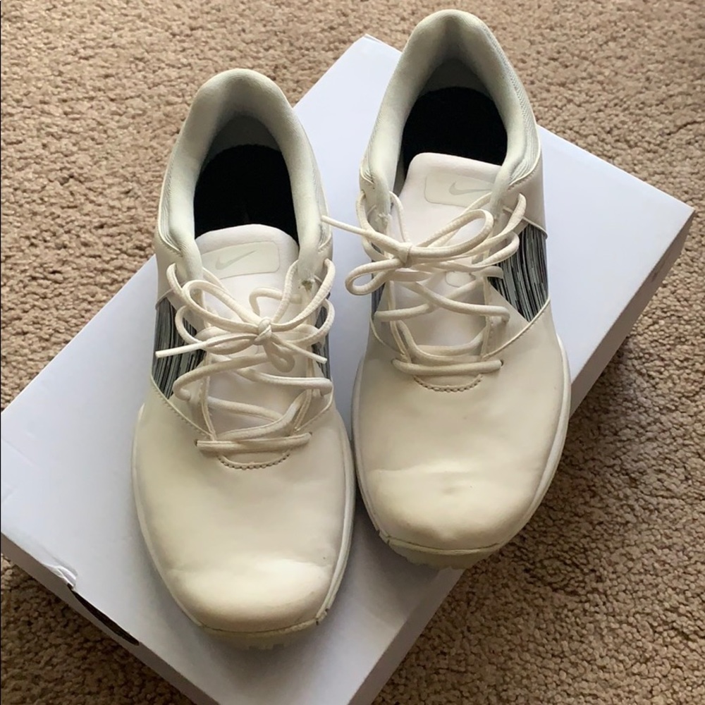 Nike women’s golf shoes